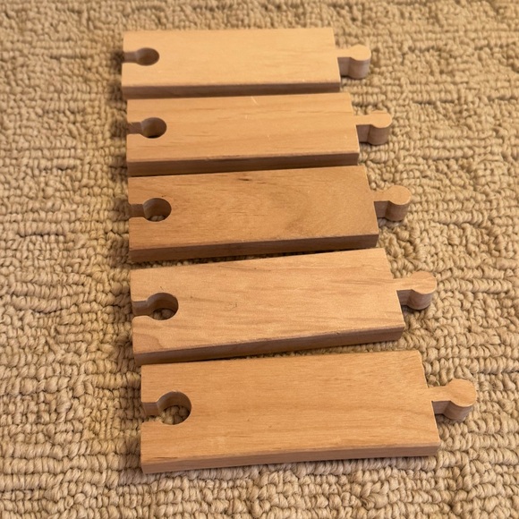 Wooden train railway short straights compatible with Brio and Thomas - Picture 4 of 4